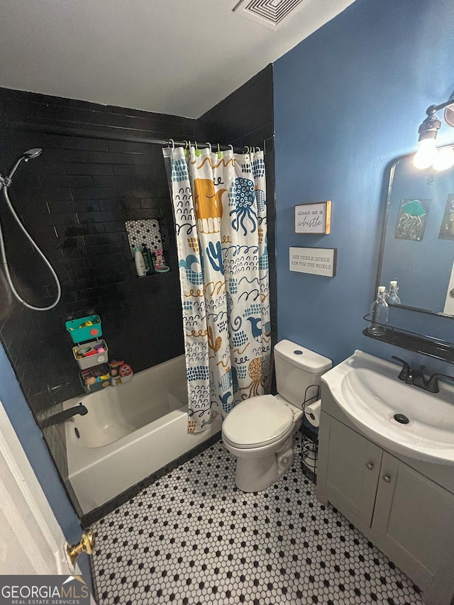 15 Laurelwood Cir, Griffin, GA 30224 - full bath with toilet, shower / bath combo with shower curtain, and vanity
