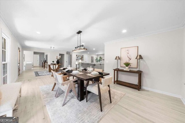 7300 Wynhill Dr, Sandy Springs, GA 30328 - dining space with light wood-type flooring, baseboards, recessed lighting, and crown molding