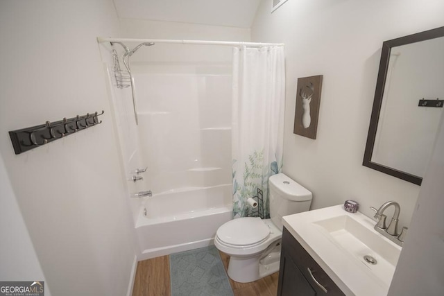 2019 Chelton Way SE, Smyrna, GA 30080 - full bath featuring wood finished floors, toilet, shower / bath combo with shower curtain, and vanity