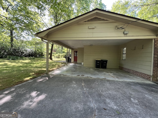 120 Treeside Dr NW, Rome, GA 30165 - view of parking / parking lot featuring driveway and a carport