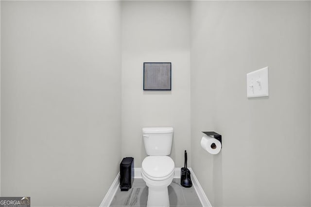 5003 Fairview Cir, Villa Rica, GA 30180 - bathroom featuring toilet and baseboards