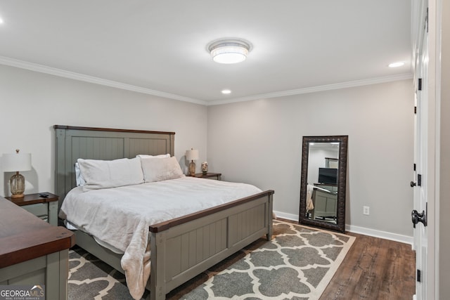 5527 Little River Cir, Gainesville, GA 30506 - bedroom with crown molding, dark wood-style floors, baseboards, and recessed lighting