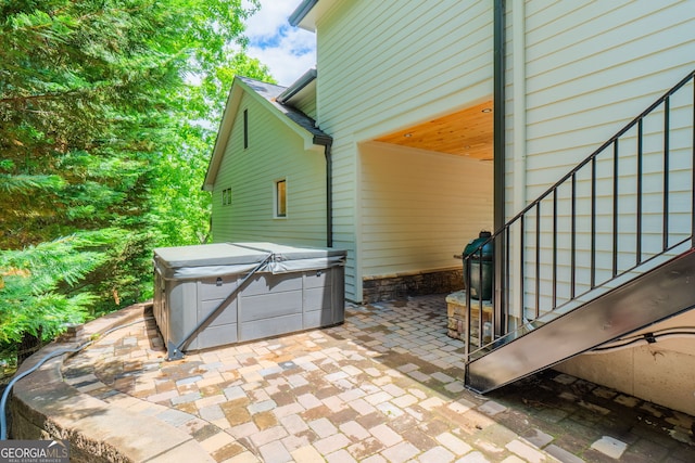 5527 Little River Cir, Gainesville, GA 30506 - view of patio / terrace with a hot tub