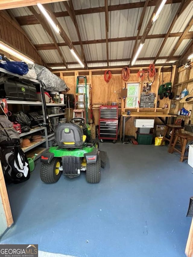 2118 Deer Run Cir, Tifton, GA 31793 - garage with a workshop area