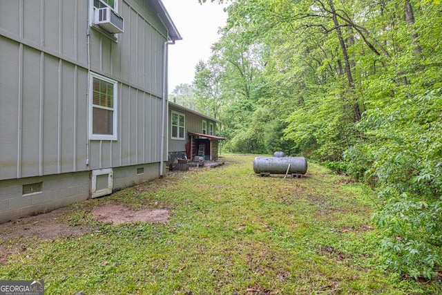 view of yard featuring cooling unit