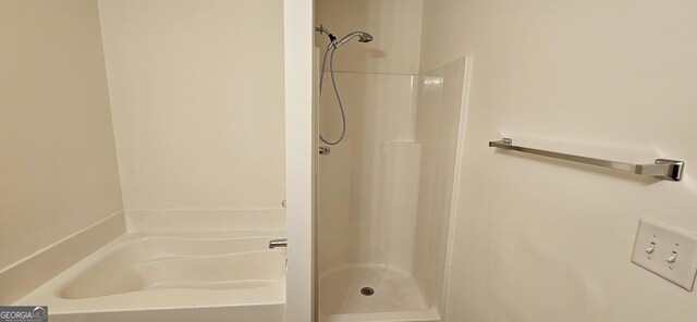 2867 Snapfinger Mnr, Decatur, GA 30035 - full bathroom with a shower