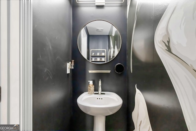 371 Northaven Ave, Suwanee, GA 30024 - view of bathroom
