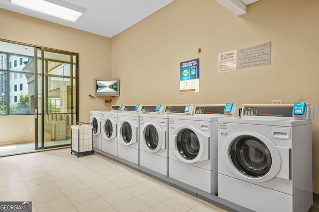 3481 Lakeside Dr NE Unit 601, Atlanta, GA 30326 - common laundry area featuring washing machine and dryer