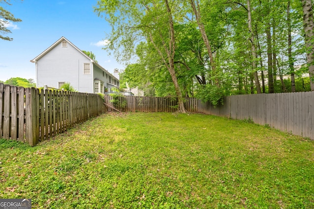 10044 Point View Dr, Jonesboro, GA 30238 - view of yard featuring a fenced backyard