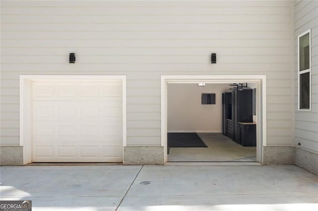 2553 Creekwood Ter, Decatur, GA 30030 - garage featuring driveway
