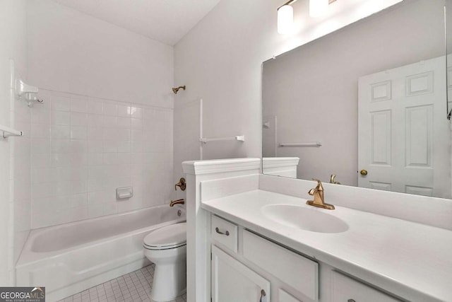406 Vinings Forest Cir SE, Smyrna, GA 30080 - full bath with tile patterned floors, bathing tub / shower combination, vanity, and toilet