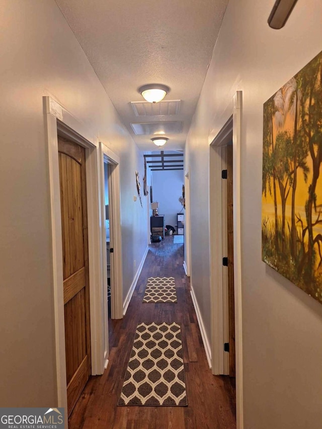 471 Getaway Ln, Baxley, GA 31513 - hall with wood finished floors and baseboards
