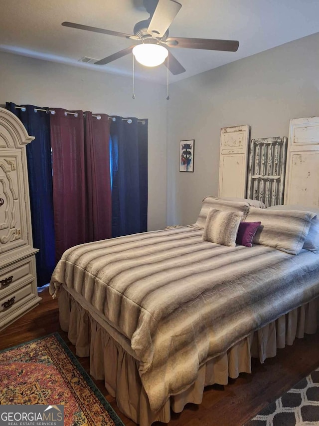 471 Getaway Ln, Baxley, GA 31513 - bedroom featuring wood finished floors and ceiling fan