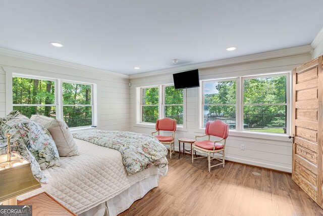 2436 Hawthorne Ln, Gainesville, GA 30506 - bedroom with ornamental molding, light wood-type flooring, and recessed lighting
