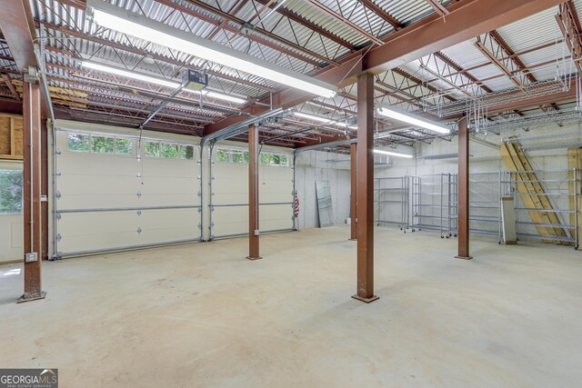 2436 Hawthorne Ln, Gainesville, GA 30506 - view of garage