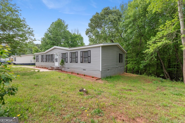 193 Pine Ridge Pl, Nicholson, GA 30565 - manufactured / mobile home with crawl space, entry steps, and a front yard