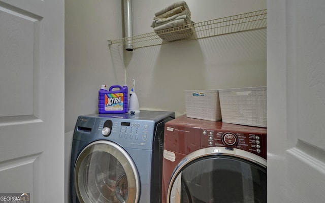 500 Old Mize Rd, Toccoa, GA 30577 - clothes washing area with washing machine and clothes dryer and laundry area