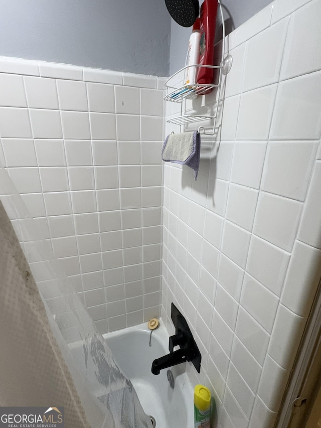 2461 Mcalpin Ter, East Point, GA 30344 - full bath featuring  shower combination