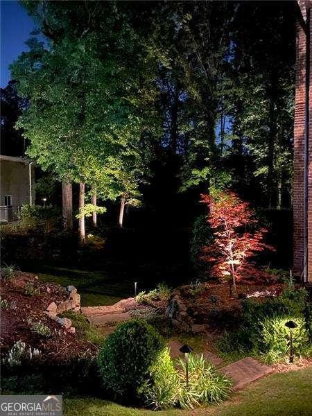 5790 Heards Forest Dr, Atlanta, GA 30328 - exterior space