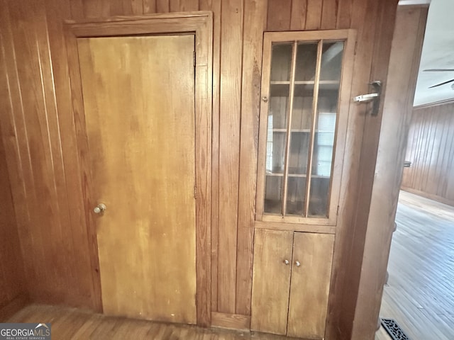 623 Mcdonald St, Waycross, GA 31503 - detailed view of wooden walls and wood finished floors