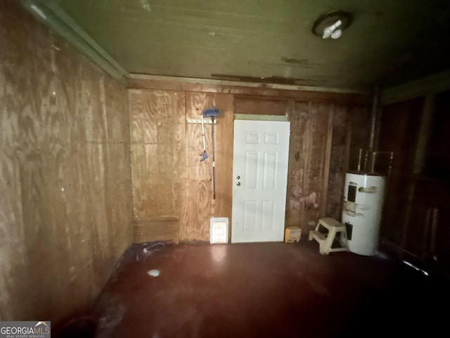 623 Mcdonald St, Waycross, GA 31503 - miscellaneous room with water heater