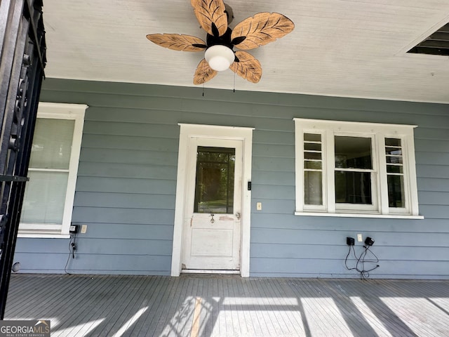 2409 Dorothy St, Waycross, GA 31501 - view of exterior entry with ceiling fan