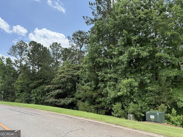 613 Forest Pointe Dr, Forsyth, GA 31029