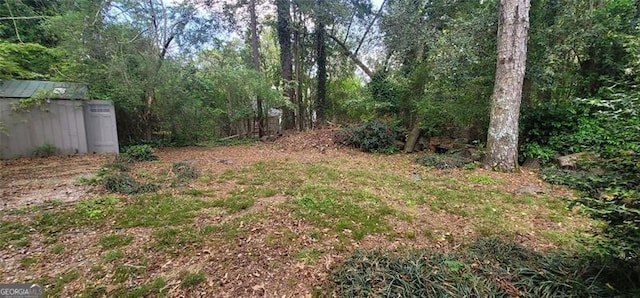185 Johnson Dr, Athens, GA 30605 - view of yard featuring an outbuilding