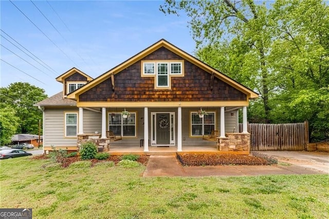 72 Griggs St SW, Marietta, GA 30064 - craftsman-style house featuring a porch