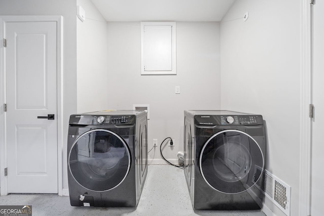 369 Arnold Mill Rd, Woodstock, GA 30188 - laundry room featuring visible vents, laundry area, baseboards, and washing machine and clothes dryer