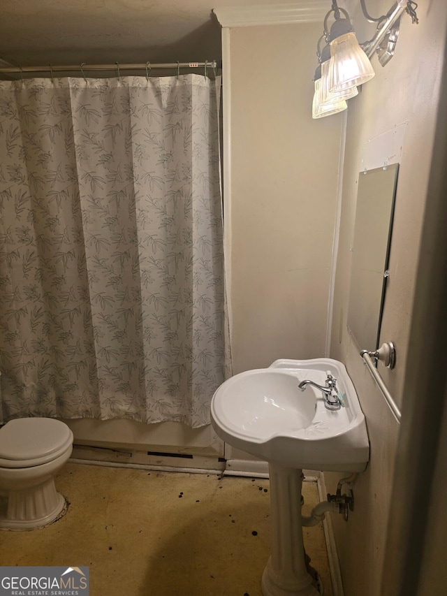 100 Brookwood Dr, Warner Robins, GA 31088 - bathroom with toilet and a shower with curtain