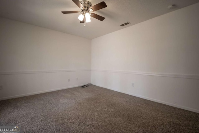walk in closet featuring carpet floors