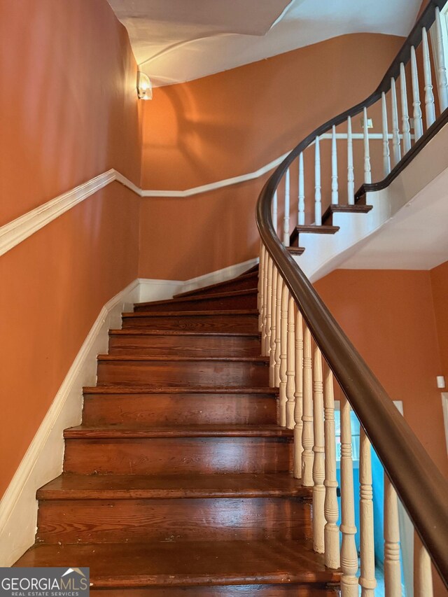 967 Cole St, Macon, GA 31201 - view of stairway