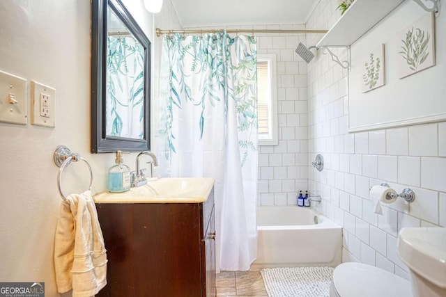 98 Chappell Rd NW, Atlanta, GA 30314 - full bathroom featuring plenty of natural light, toilet, tile walls, and shower / bathtub combination with curtain