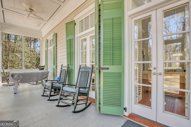 192 Myrtle Grove Ln, Richmond Hill, GA 31324 - sunroom featuring a ceiling fan and french doors