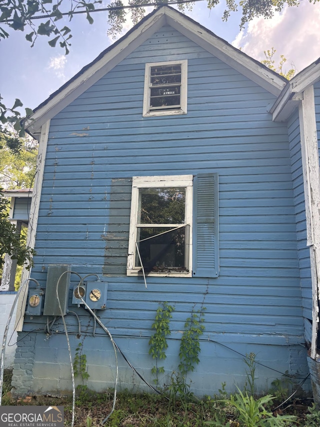 view of side of property