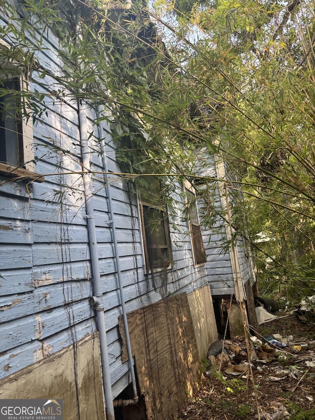 view of property exterior