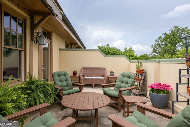 view of patio with outdoor lounge area