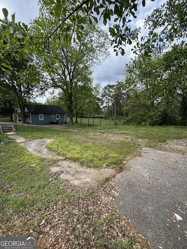 1323 S Hairston Rd, Stone Mountain, GA 30088 - view of yard