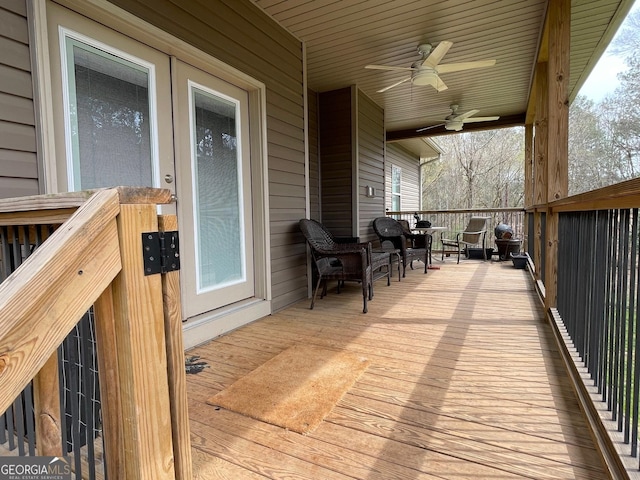 deck with a ceiling fan