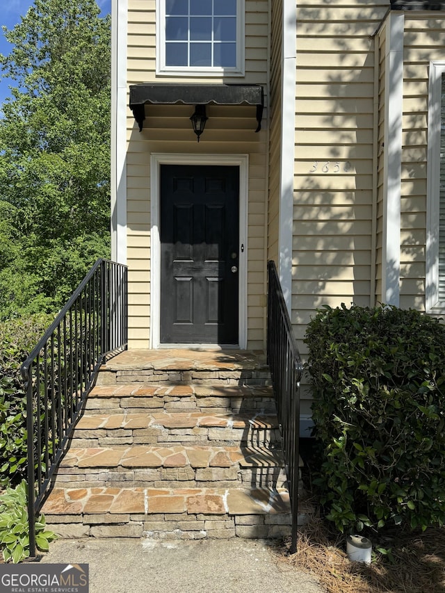 view of entrance to property