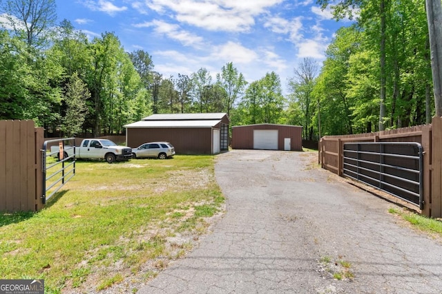 5855 Willis Ln, Cumming, GA 30040 - exterior space featuring fence