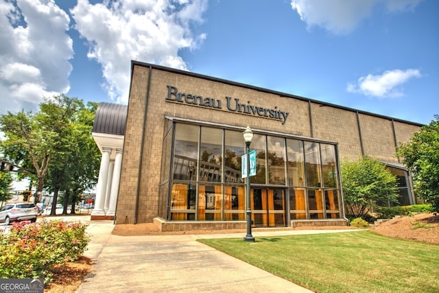 view of building exterior