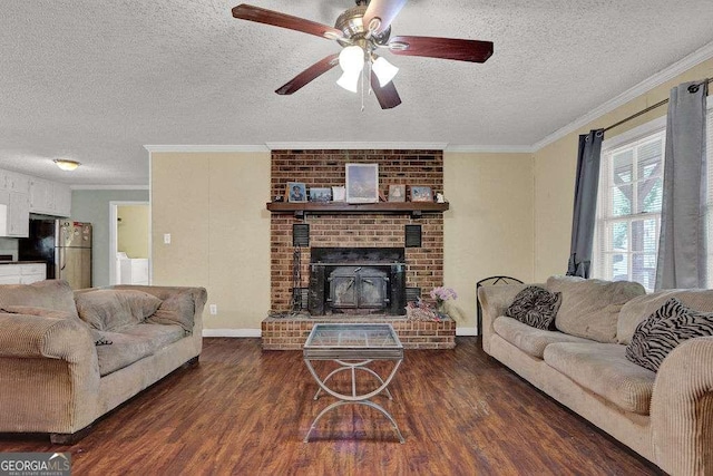 4850 Forest Blvd, Gainesville, GA 30506 - living room with a textured ceiling, wood finished floors, and a ceiling fan