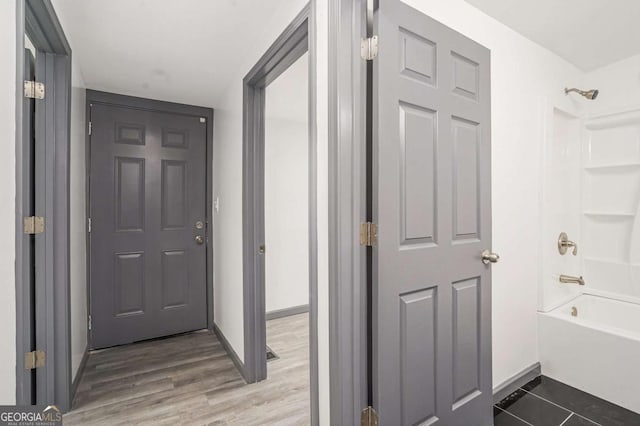 1477 Olive St SW, Atlanta, GA 30310 - hall featuring baseboards and light wood finished floors