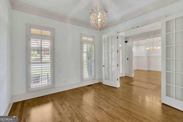 2932 Springbluff Ln, Buford, GA 30519 - interior space with a chandelier, visible vents, and plenty of natural light