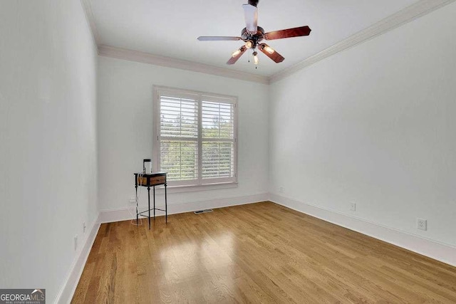 2932 Springbluff Ln, Buford, GA 30519 - full bath featuring vanity, toilet, and bathtub / shower combination