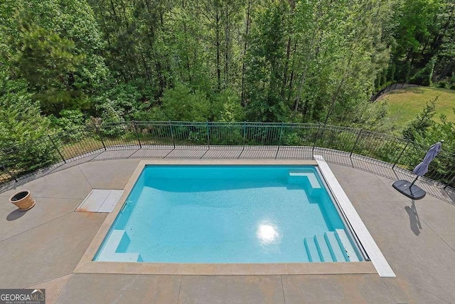 2932 Springbluff Ln, Buford, GA 30519 - deck featuring fence, ceiling fan, and a hot tub