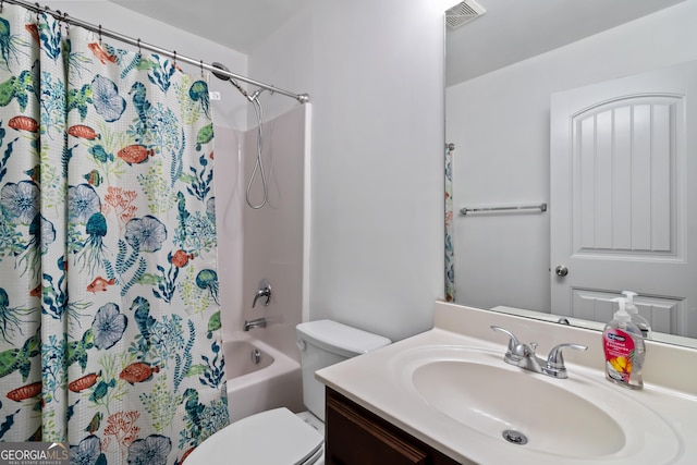 full bath featuring toilet, vanity, and shower / tub combo with curtain