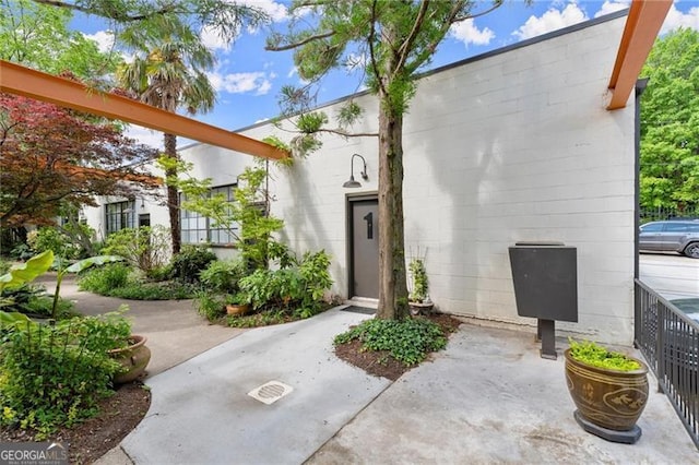 830 Dekalb Ave Unit 1, Atlanta, GA 30307 - entrance to property with concrete block siding